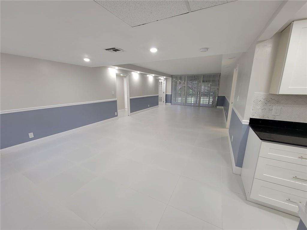 No 86 Palm Aire Country Club Apts | Unit #202 Unit #202 | Picture 32