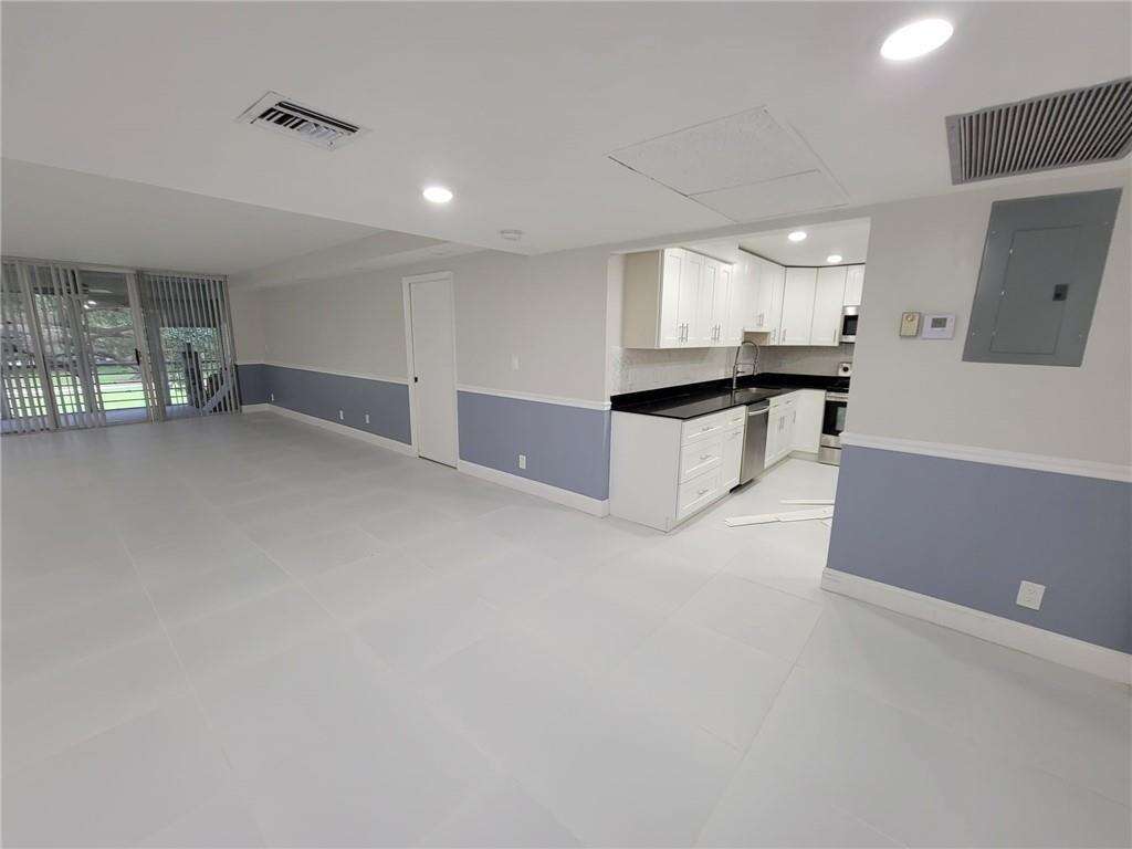 No 86 Palm Aire Country Club Apts | Unit #202 Unit #202 | Picture 40