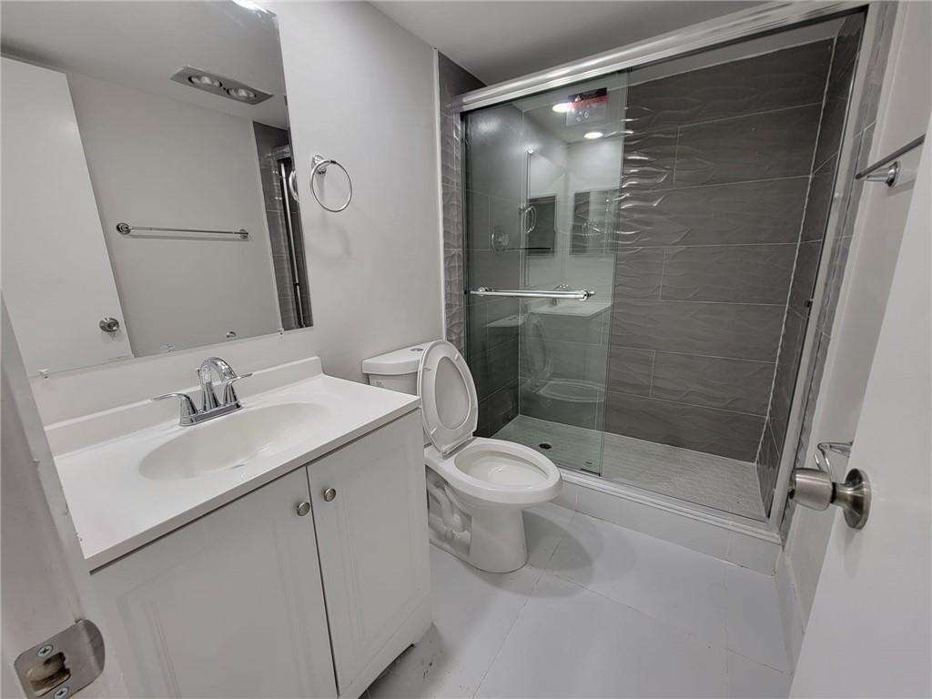 No 86 Palm Aire Country Club Apts | Unit #202 Unit #202 | Picture 44