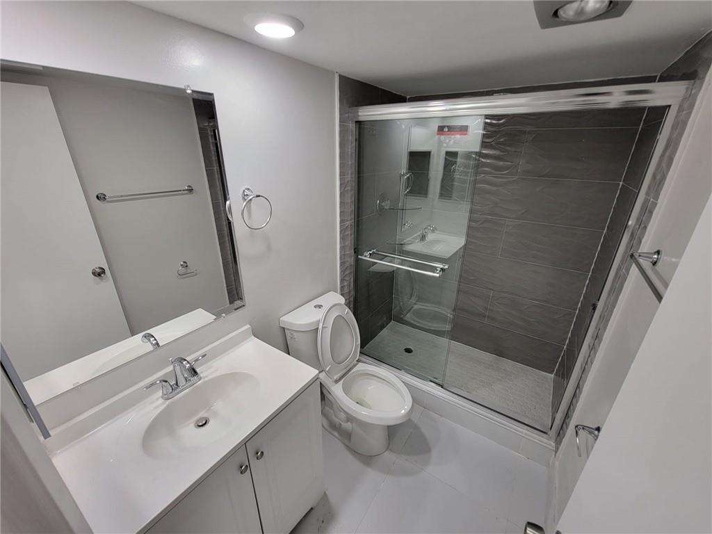 No 86 Palm Aire Country Club Apts | Unit #202 Unit #202 | Picture 46
