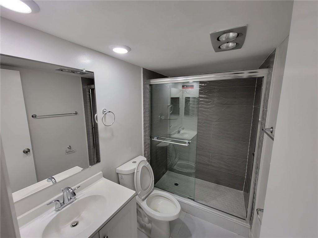 No 86 Palm Aire Country Club Apts | Unit #202 Unit #202 | Picture 48