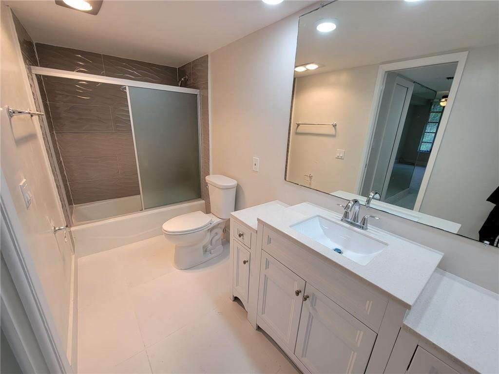 No 86 Palm Aire Country Club Apts | Unit #202 Unit #202 | Picture 69