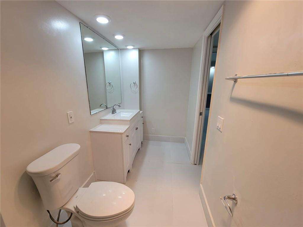 No 86 Palm Aire Country Club Apts | Unit #202 Unit #202 | Picture 77