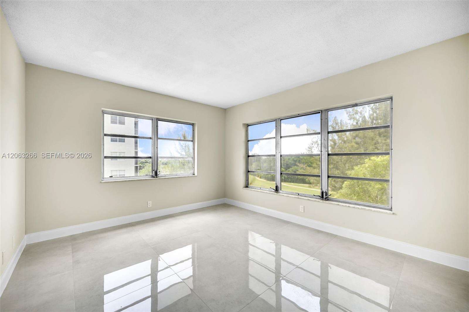 No 11 Palm Aire Country Club Apts | Unit #610 Unit #610 | Picture 37