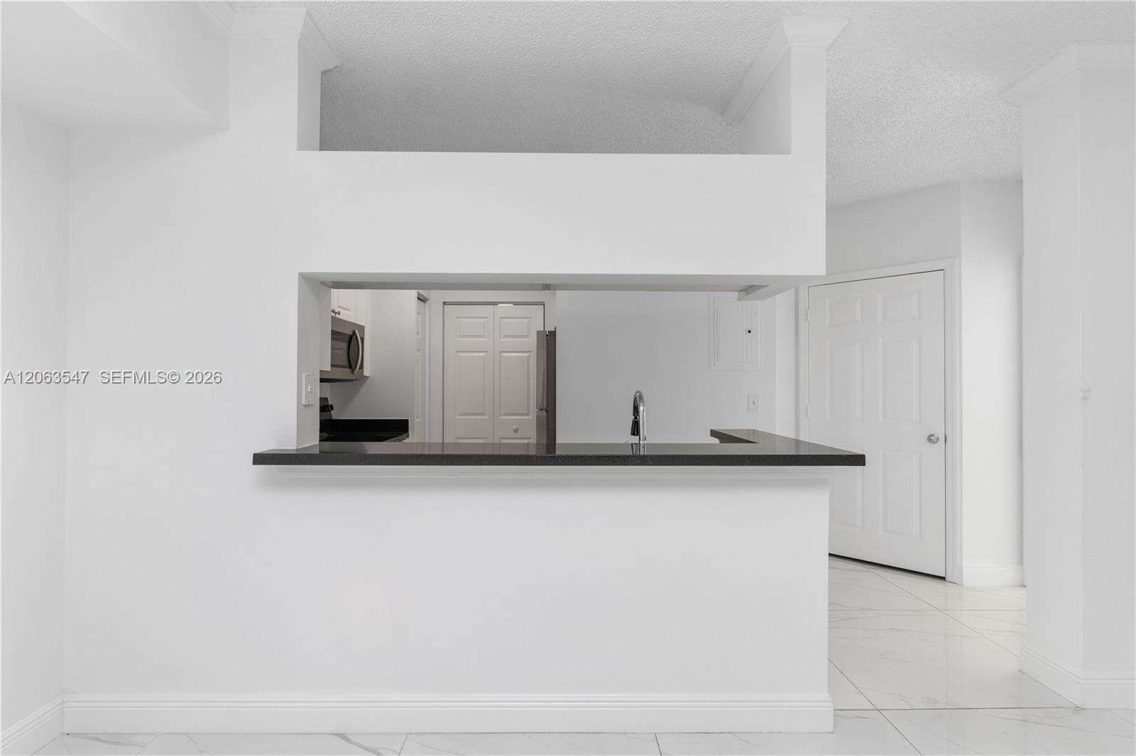 Porto Bellagio | Unit #1210 Unit #1210 | Picture 4