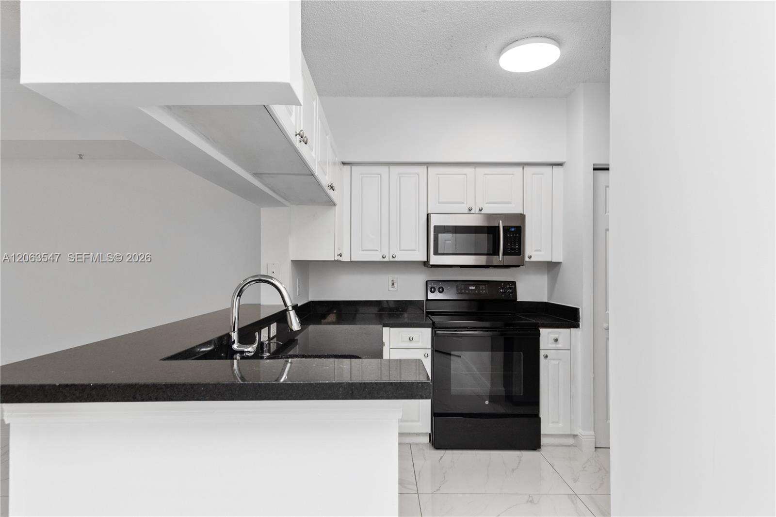 Porto Bellagio | Unit #1210 Unit #1210 | Picture 5