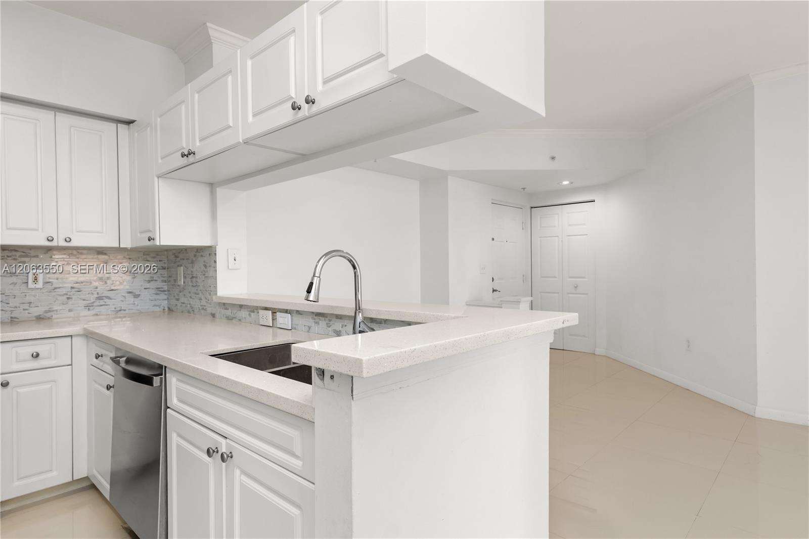 Porto Bellagio | Unit #1712 Unit #1712 | Picture 25