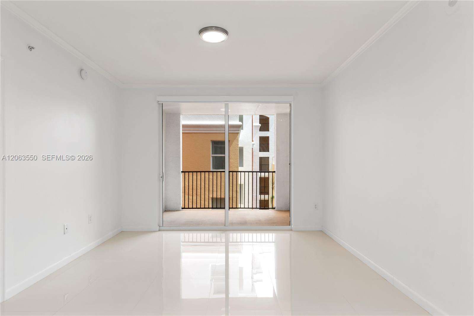 Porto Bellagio | Unit #1712 Unit #1712 | Picture 4
