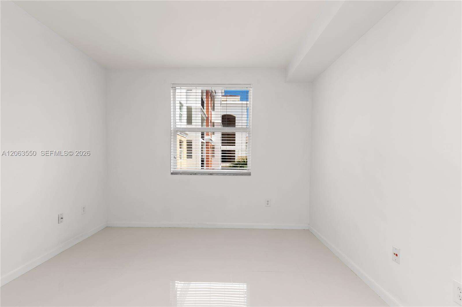 Porto Bellagio | Unit #1712 Unit #1712 | Picture 32