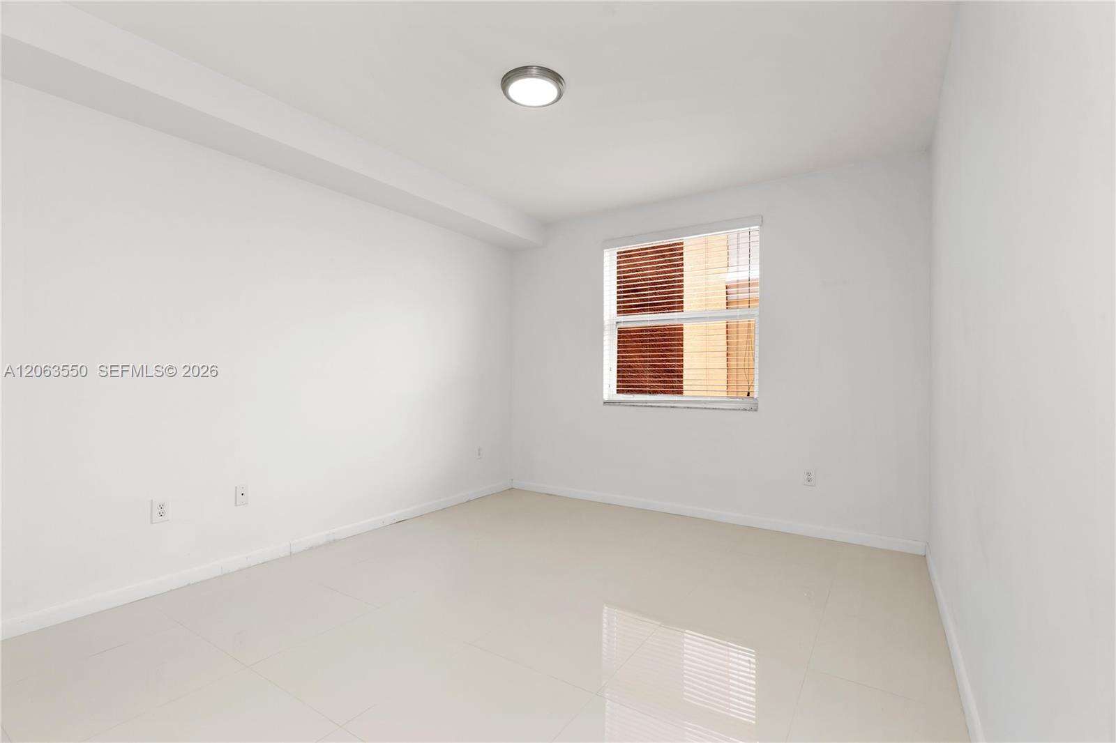Porto Bellagio | Unit #1712 Unit #1712 | Picture 7