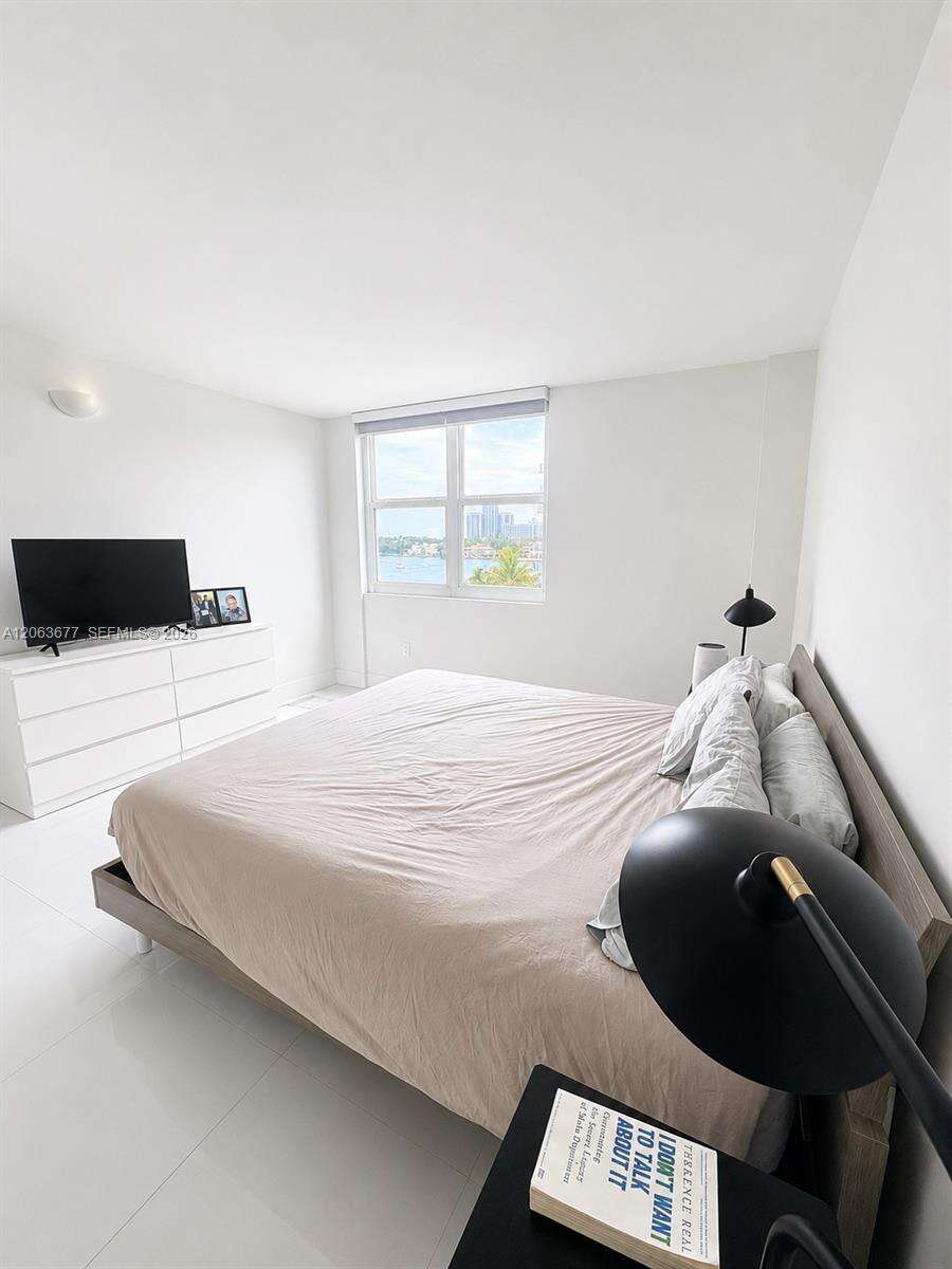 Island Pointe | Unit #5F Unit #5F | Picture 14