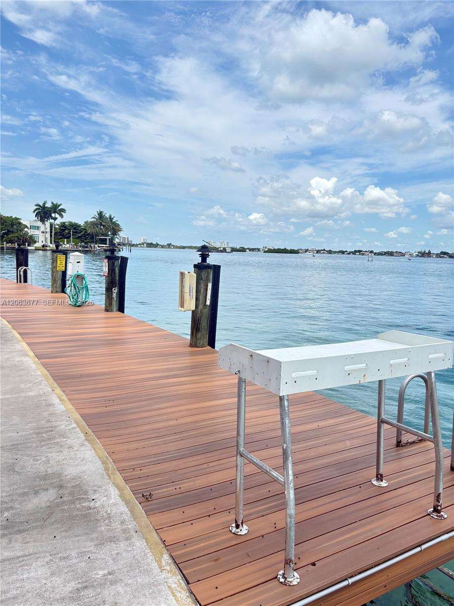 Island Pointe | Unit #5F Unit #5F | Picture 19