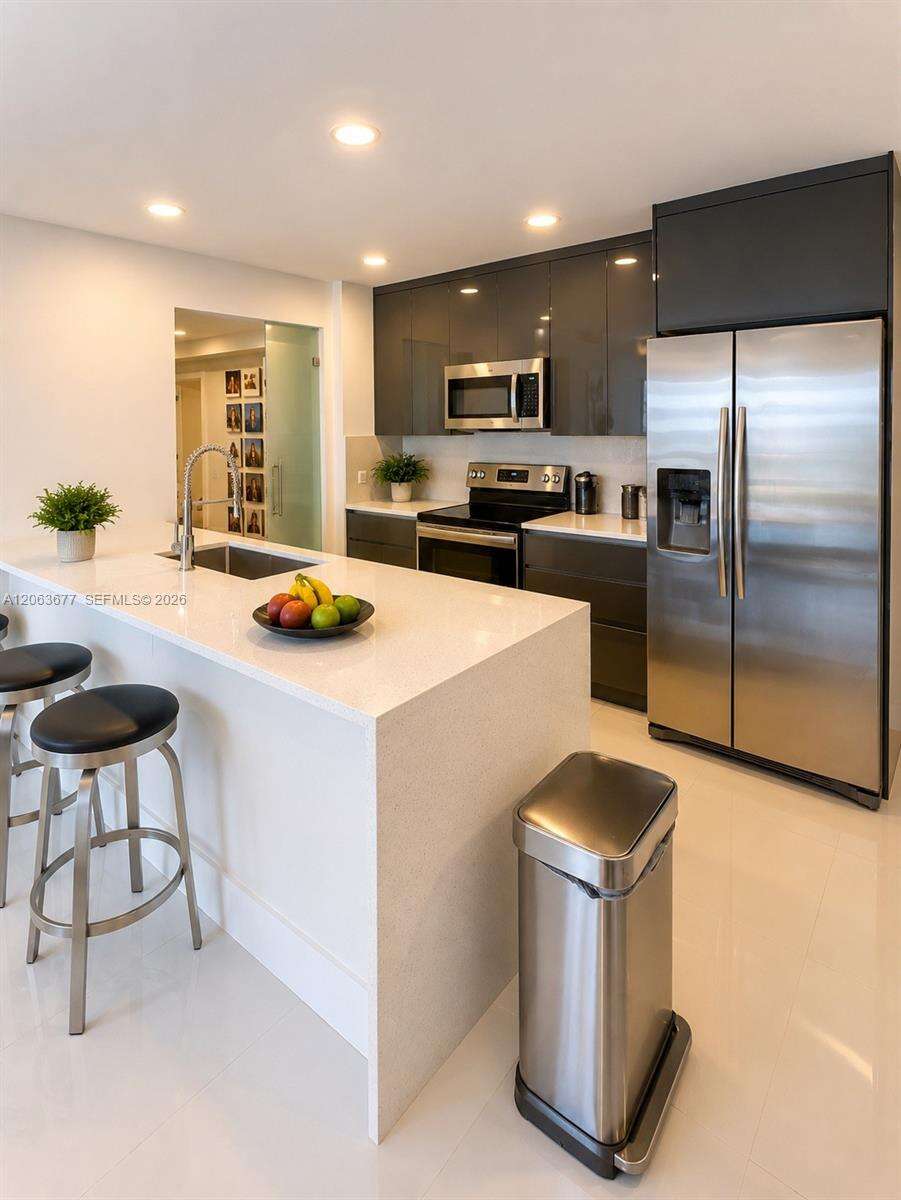 Island Pointe | Unit #5F Unit #5F | Picture 6
