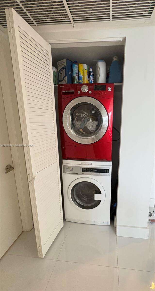 Island Pointe | Unit #5F Unit #5F | Picture 10