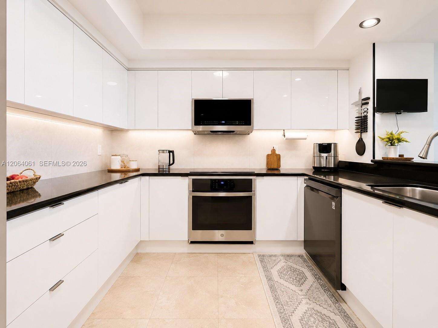 One Fifty One At Biscayne | Unit #1501 Unit #1501 | Picture 6