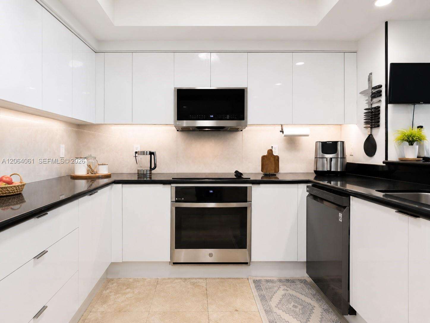One Fifty One At Biscayne | Unit #1501 Unit #1501 | Picture 7