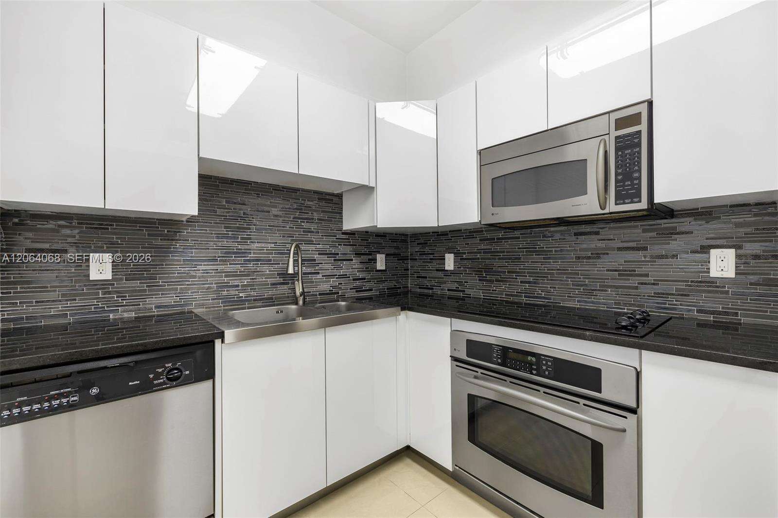 Akoya | Unit #805 Unit #805 | Picture 18