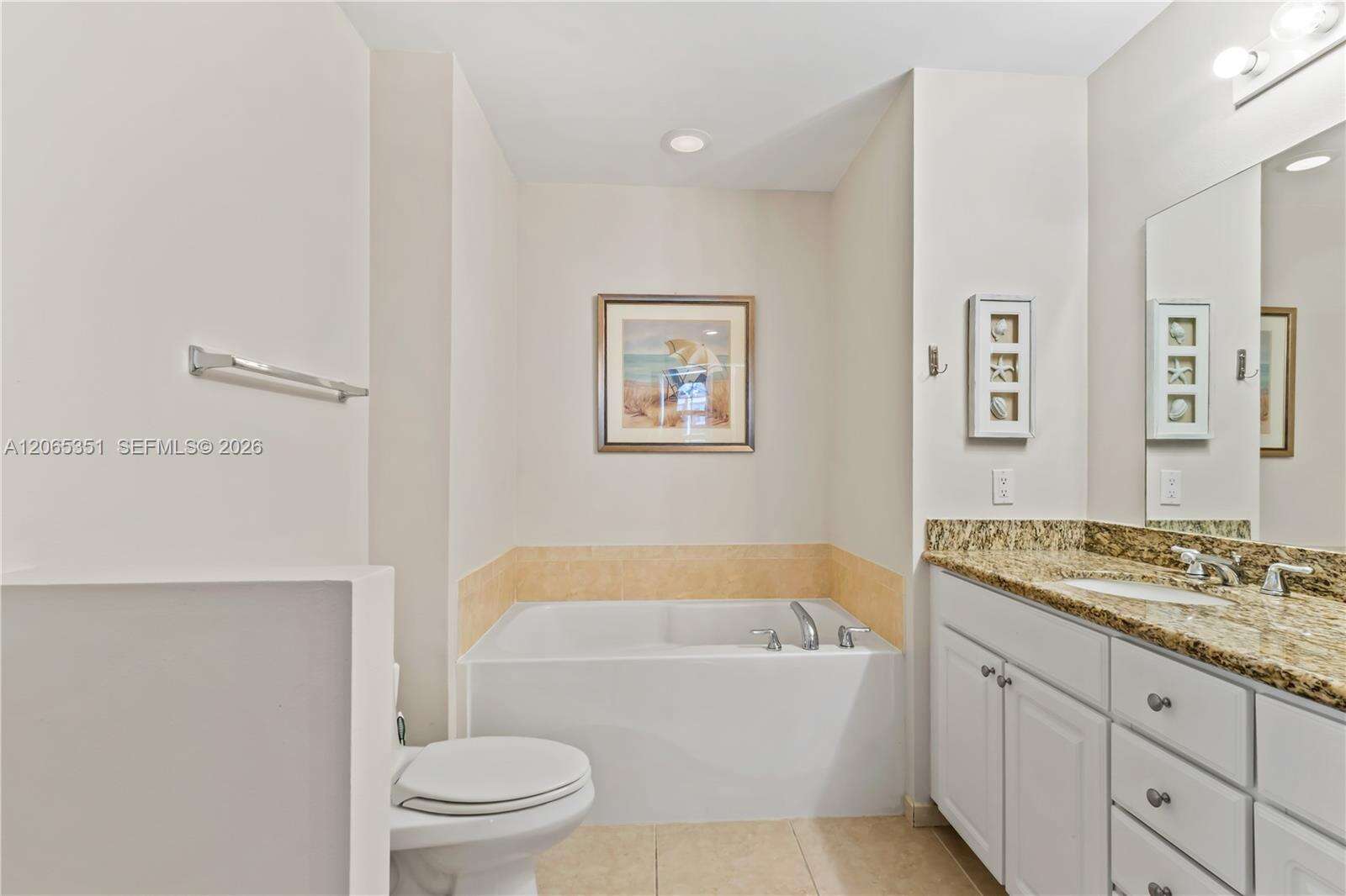 Alaqua | Unit #707 Unit #707 | Picture 17