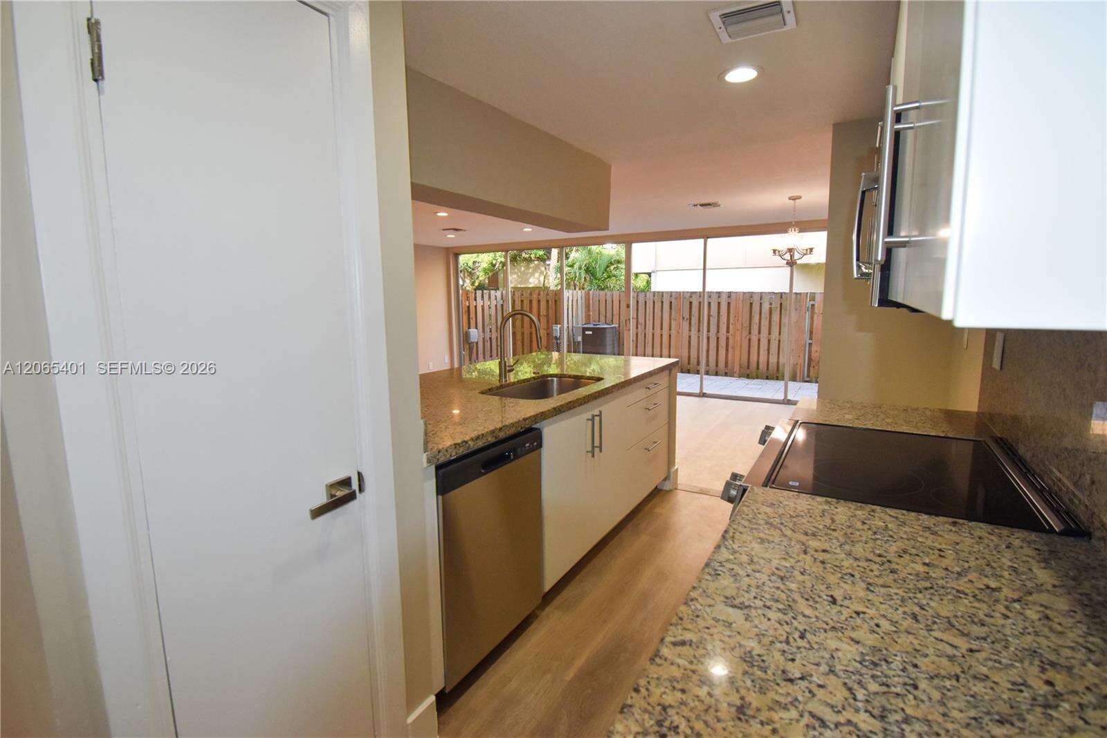 Townhouses At Jacaranda | Unit #2 Unit #2 | Picture 8