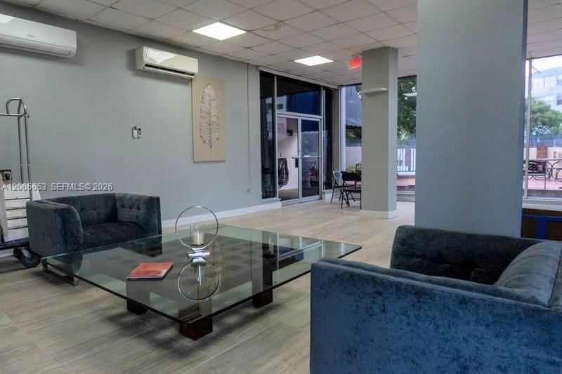 Andor Plaza | Unit #5C Unit #5C | Picture 32