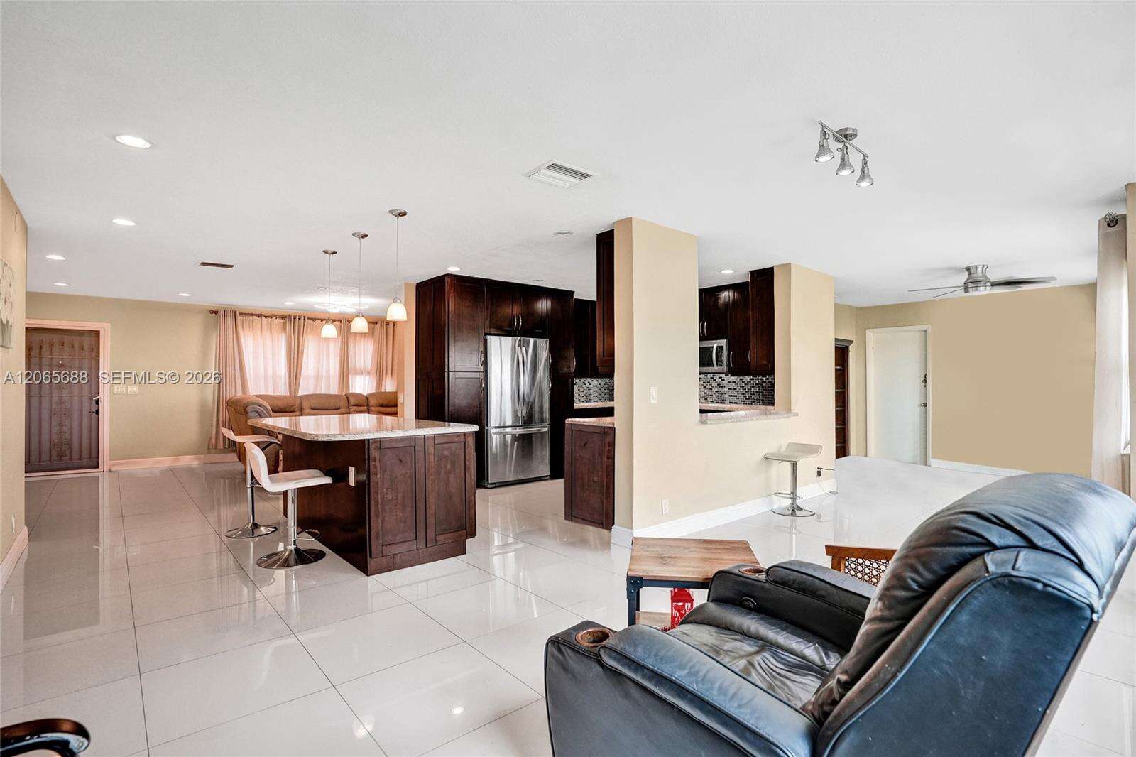First Gulfstream Garden Apts | Unit #501C Unit #501C | Picture 15