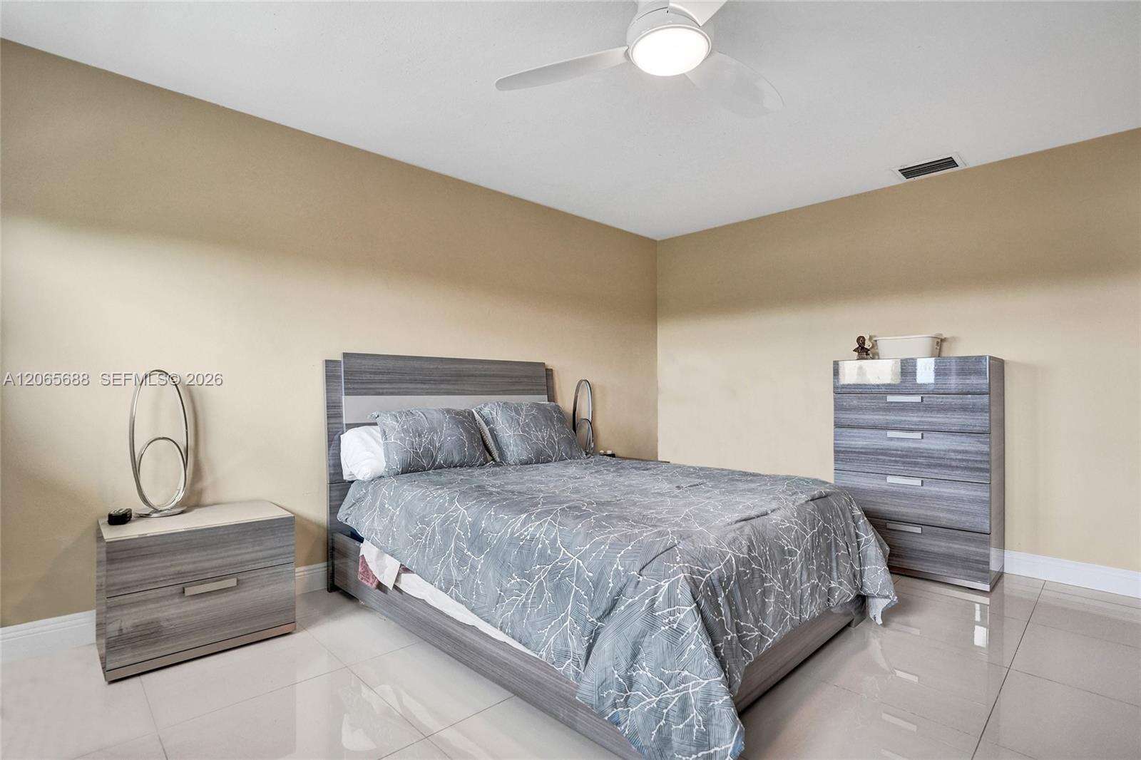First Gulfstream Garden Apts | Unit #501C Unit #501C | Picture 25