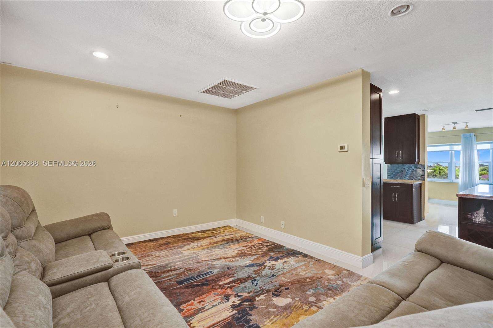 First Gulfstream Garden Apts | Unit #501C Unit #501C | Picture 6