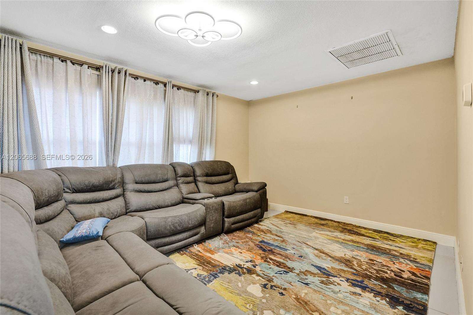 First Gulfstream Garden Apts | Unit #501C Unit #501C | Picture 8