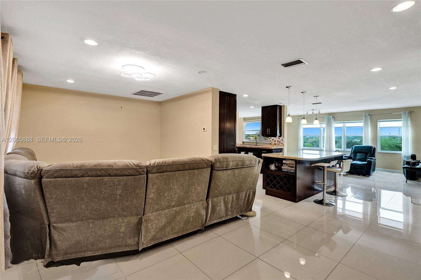First Gulfstream Garden Apts | Unit #501C Unit #501C | Picture 10