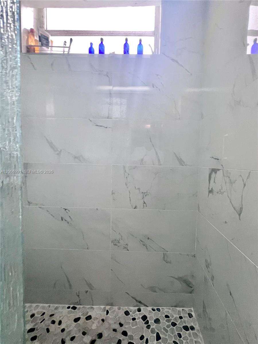 Point East Sec 4 | Unit #T104 Unit #T104 | Picture 32