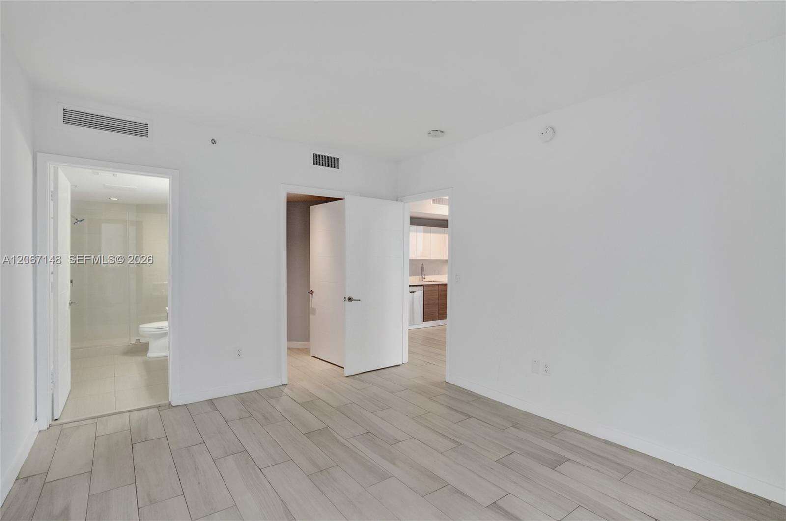 Brickell Ten | Unit #1708 Unit #1708 | Picture 11