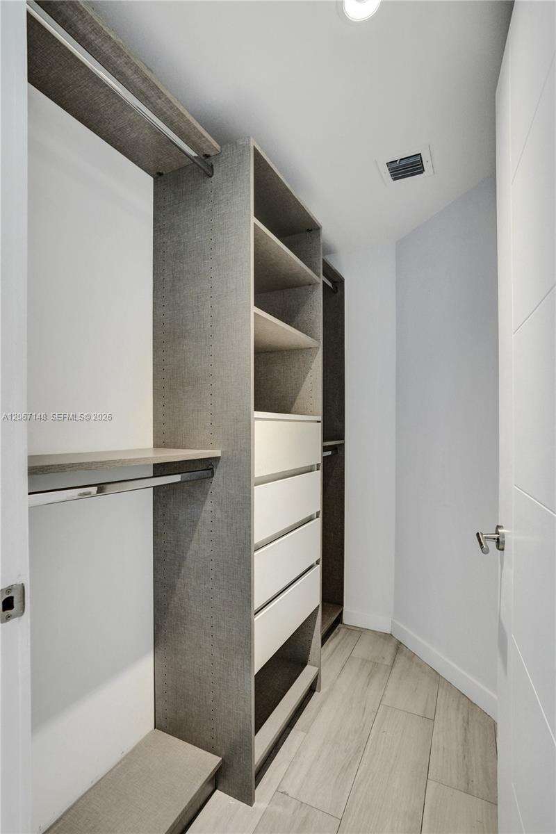 Brickell Ten | Unit #1708 Unit #1708 | Picture 12