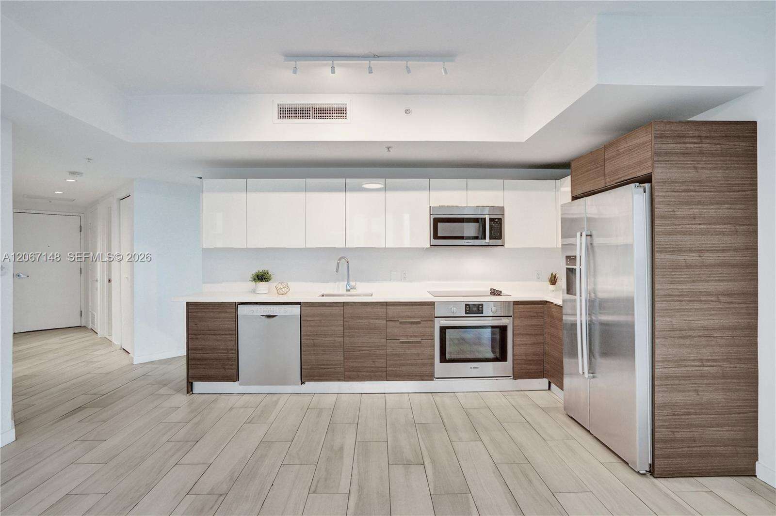 Brickell Ten | Unit #1708 Unit #1708 | Picture 36