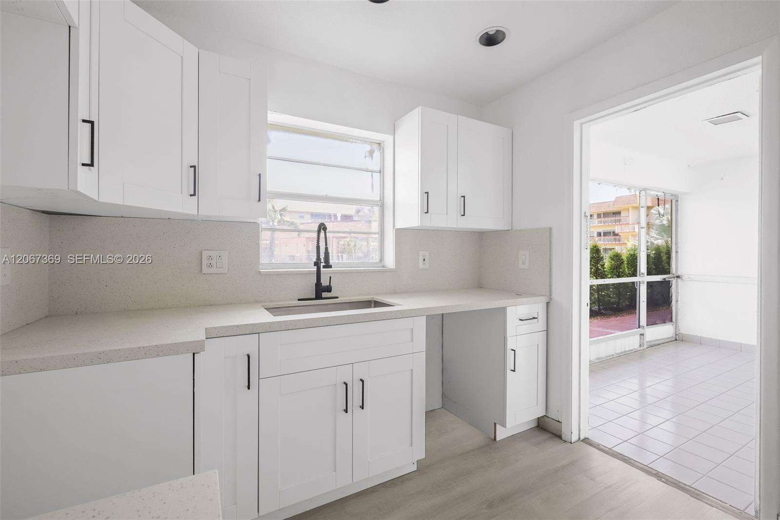 Beverly Hills Condo Number Eleven | Unit #T125 Unit #T125 | Picture 12