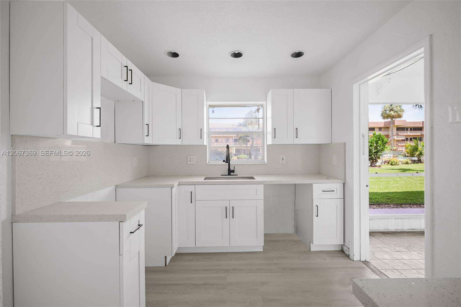 Beverly Hills Condo Number Eleven | Unit #T125 Unit #T125 | Picture 13