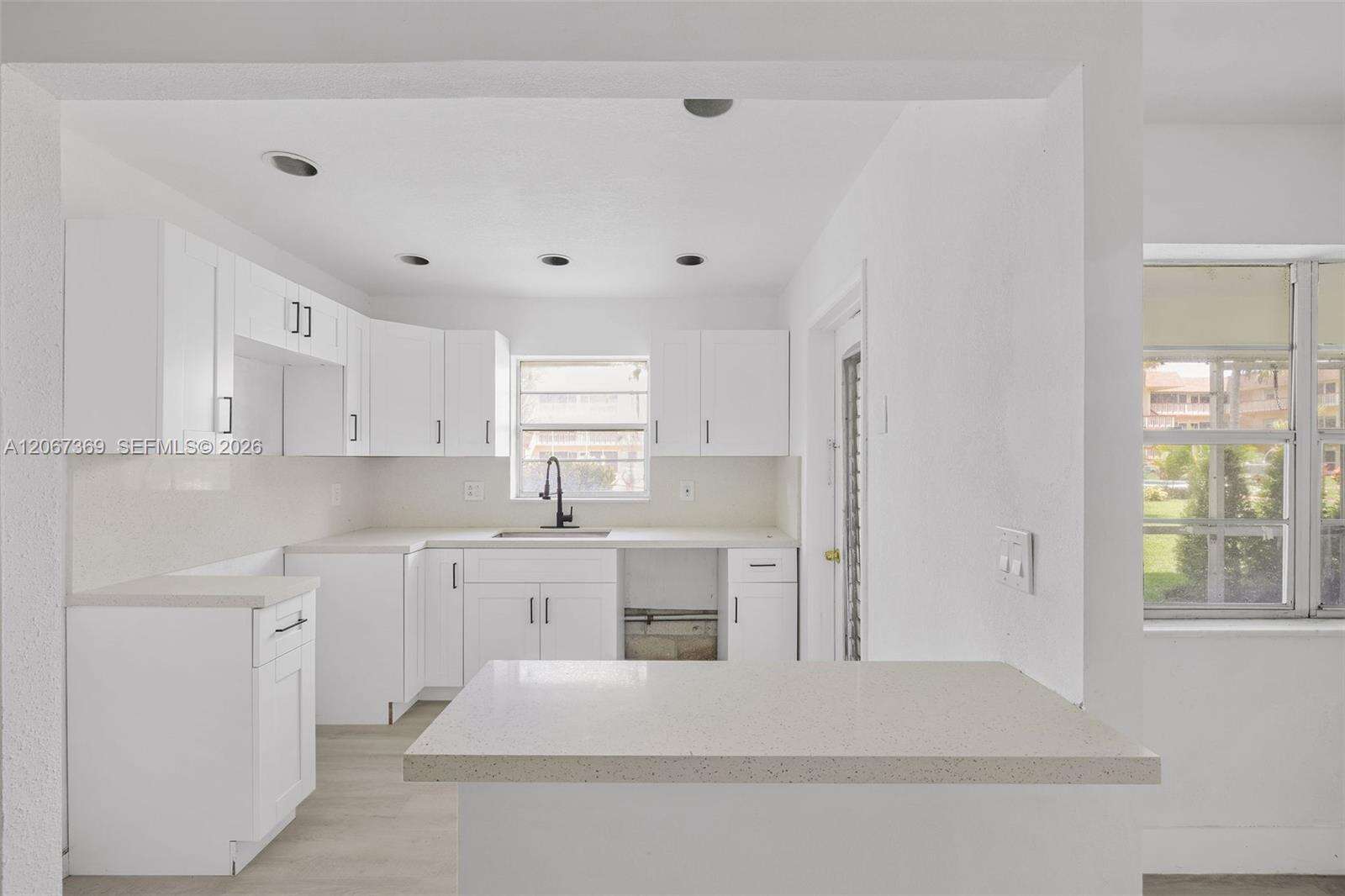Beverly Hills Condo Number Eleven | Unit #T125 Unit #T125 | Picture 15