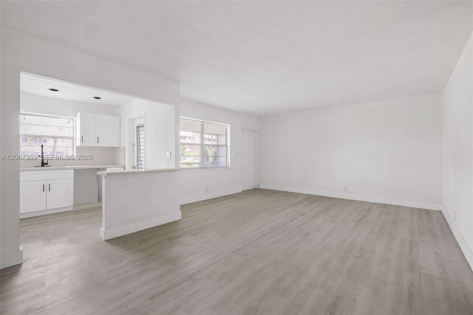 Beverly Hills Condo Number Eleven | Unit #T125 Unit #T125 | Picture 19