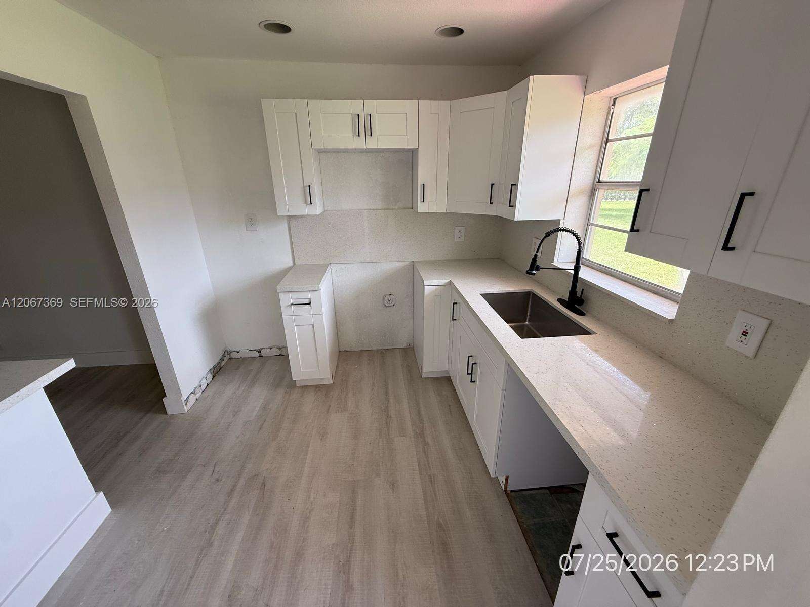 Beverly Hills Condo Number Eleven | Unit #T125 Unit #T125 | Picture 3