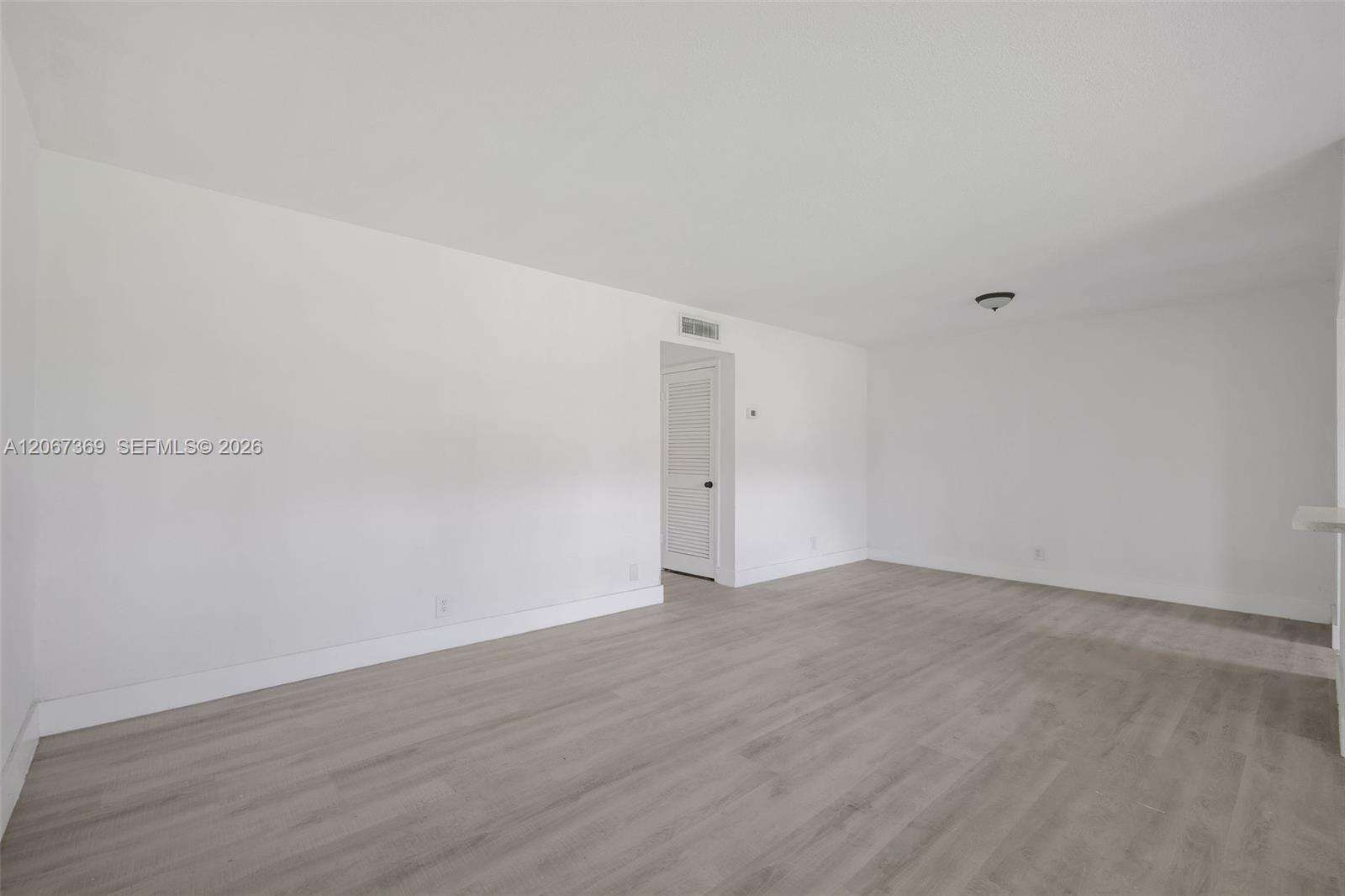 Beverly Hills Condo Number Eleven | Unit #T125 Unit #T125 | Picture 22