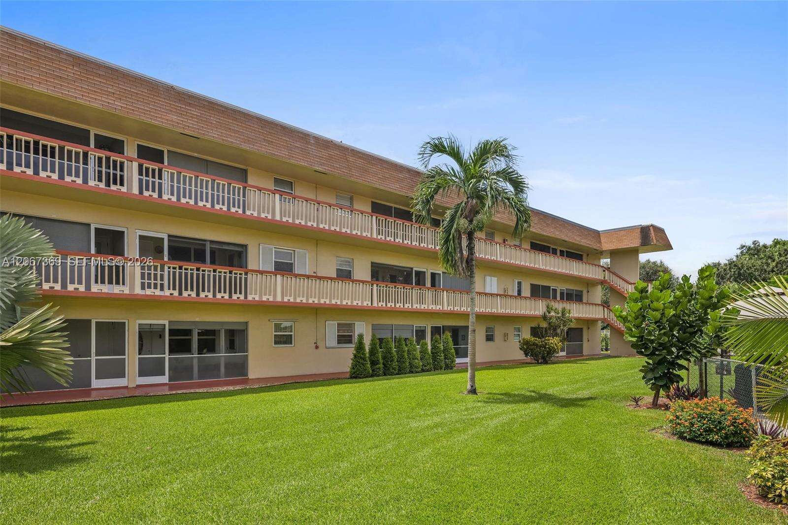 Beverly Hills Condo Number Eleven | Unit #T125 Unit #T125 | Picture 7