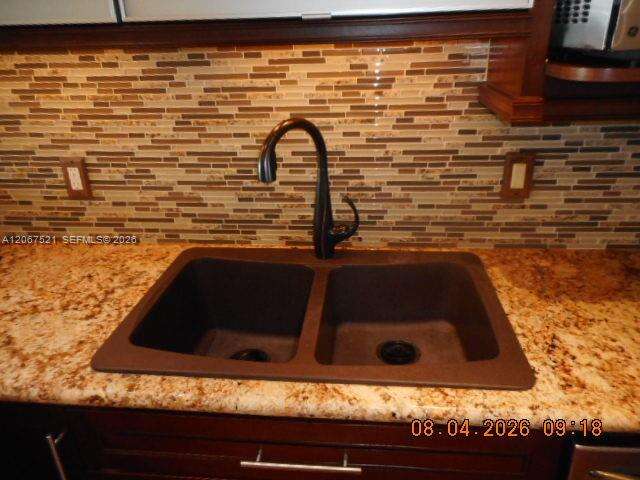 Coral Towers | Unit #802 Unit #802 | Picture 17