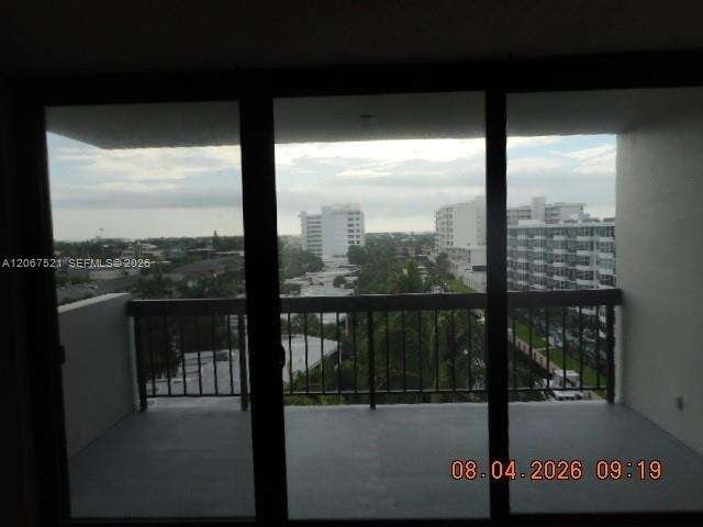 Coral Towers | Unit #802 Unit #802 | Picture 22