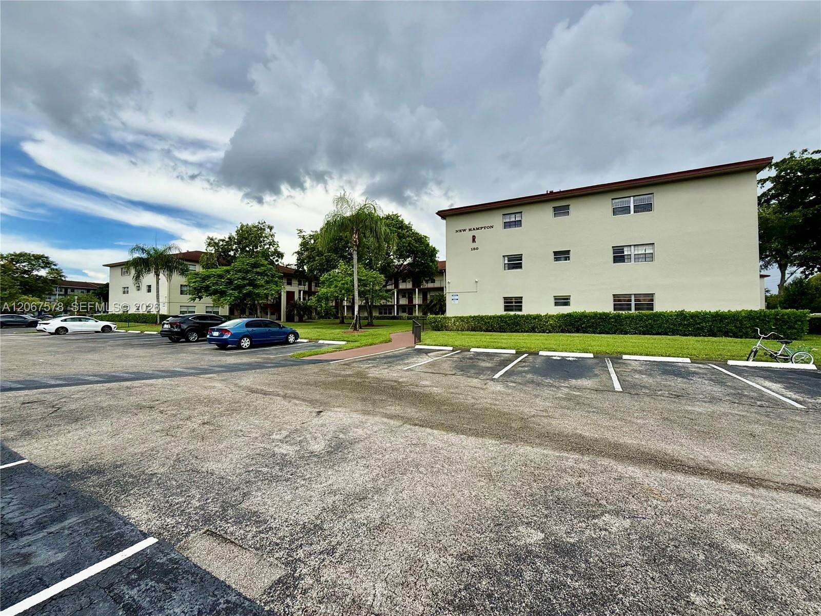 New Hampton At Century Village Condominium Iv | Unit #R109 Unit #R109 | Picture 2