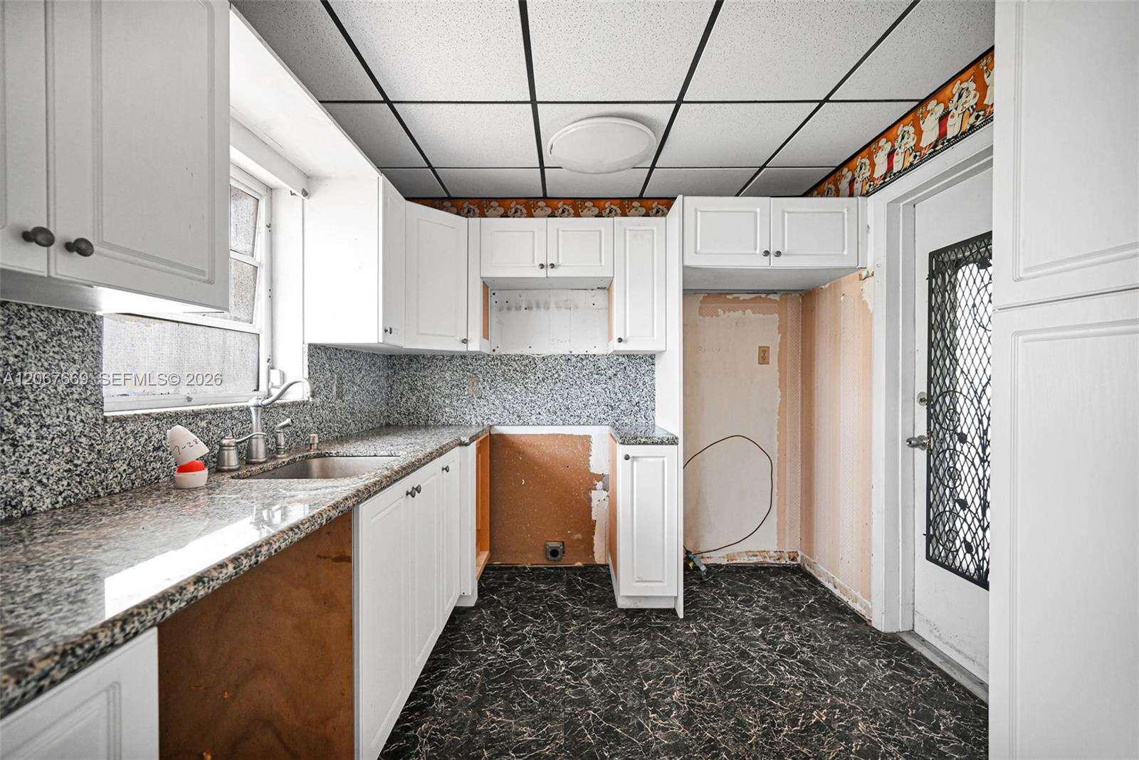 Beverly Hills Condo Number Eleven | Unit #R110 Unit #R110 | Picture 16