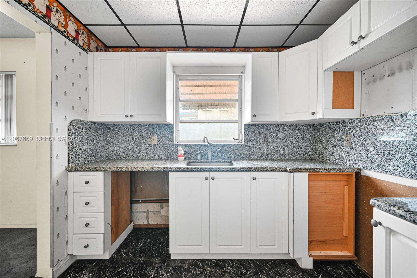 Beverly Hills Condo Number Eleven | Unit #R110 Unit #R110 | Picture 18