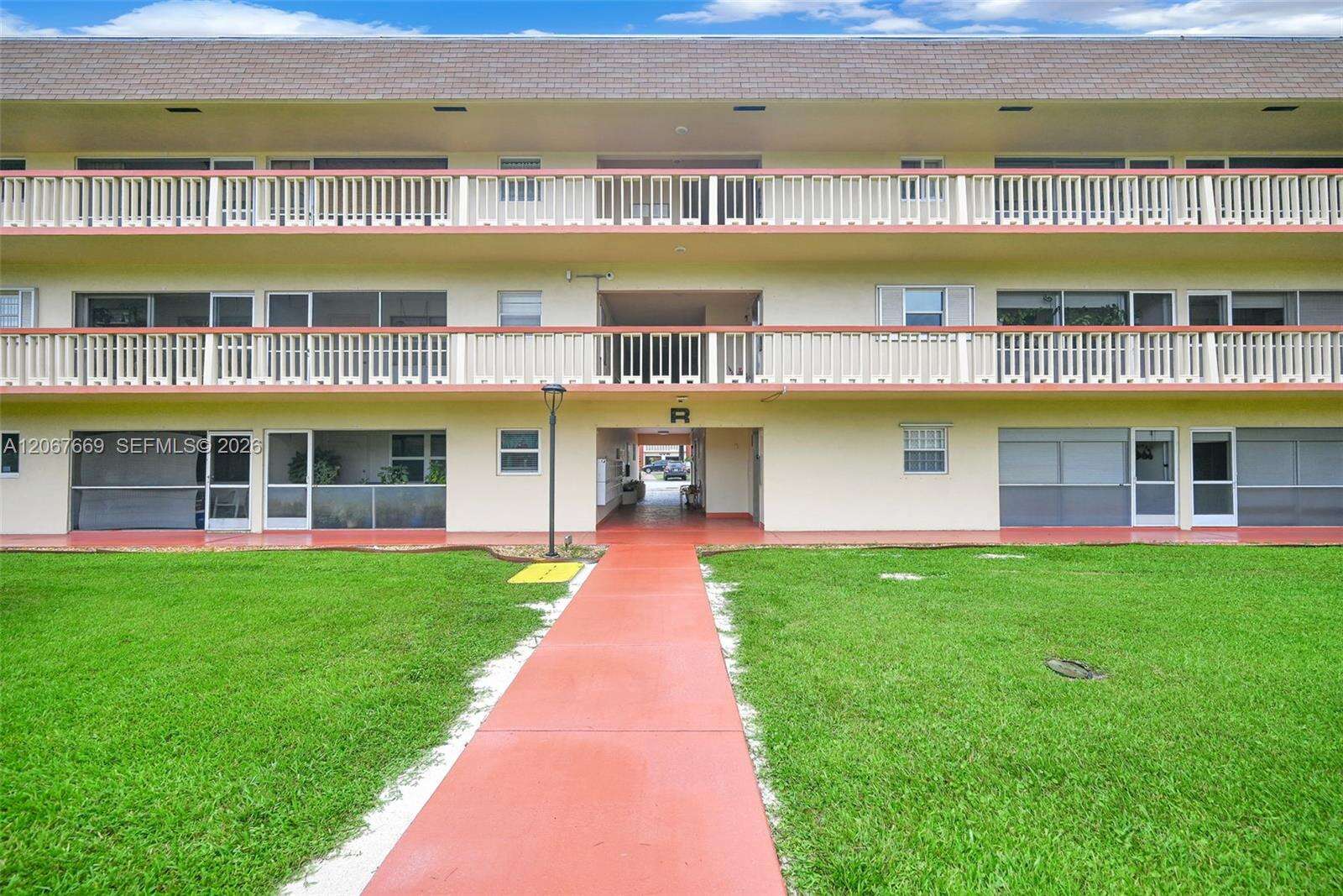 Beverly Hills Condo Number Eleven | Unit #R110 Unit #R110 | Picture 37