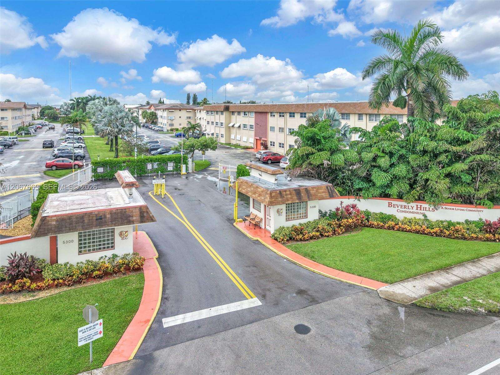 Beverly Hills Condo Number Eleven | Unit #R110 Unit #R110 | Picture 42