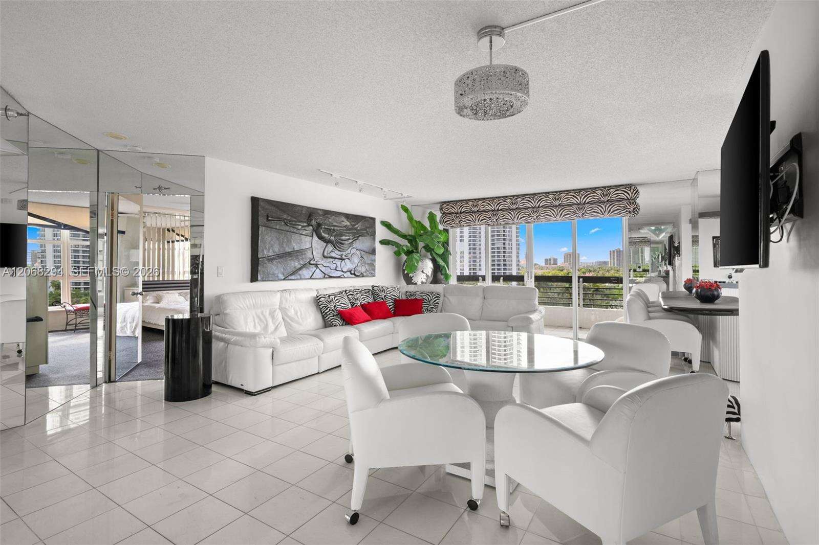Mystic Pointe Condo No Three | Unit #807 Unit #807 | Picture 5