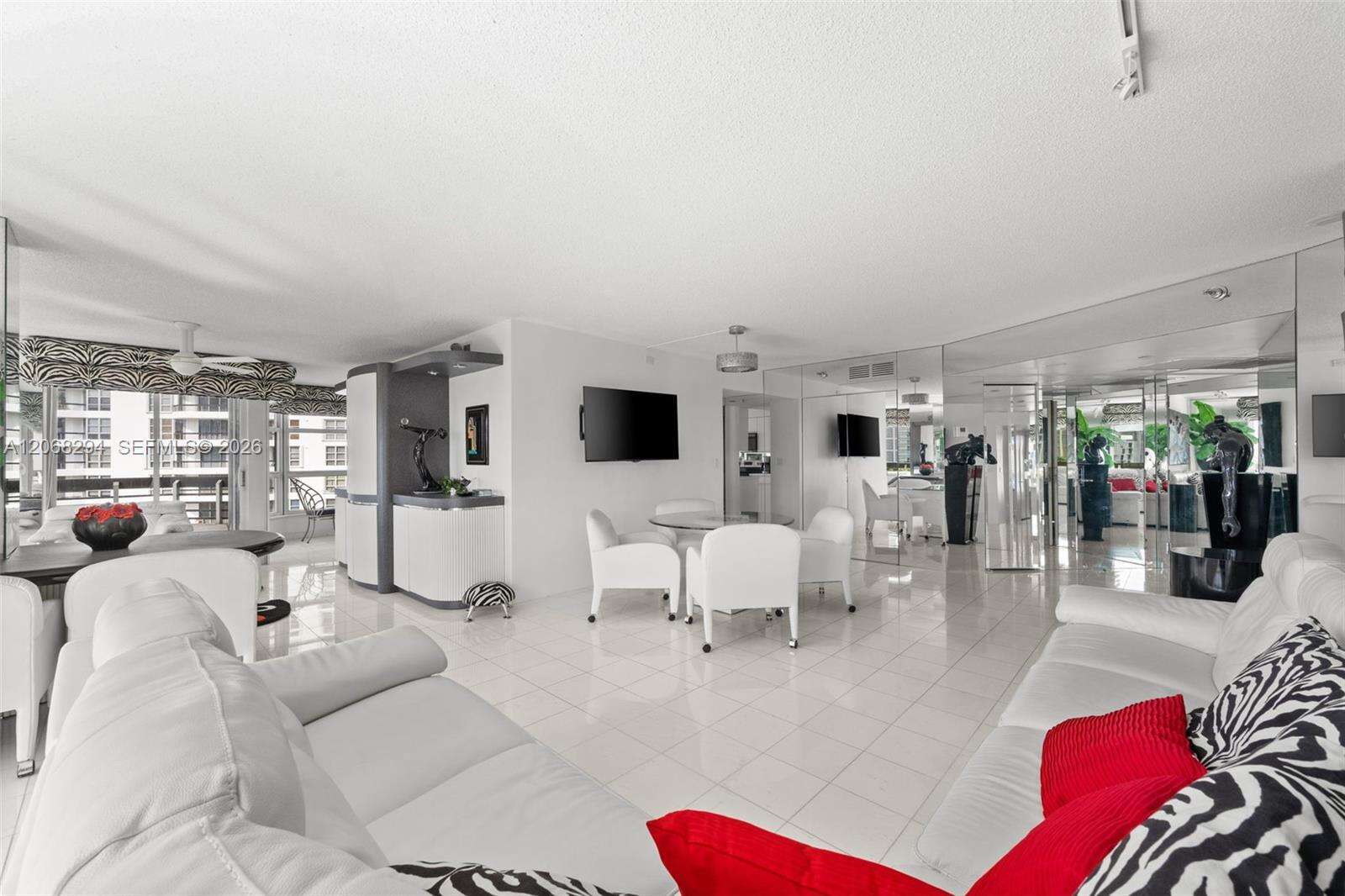 Mystic Pointe Condo No Three | Unit #807 Unit #807 | Picture 6