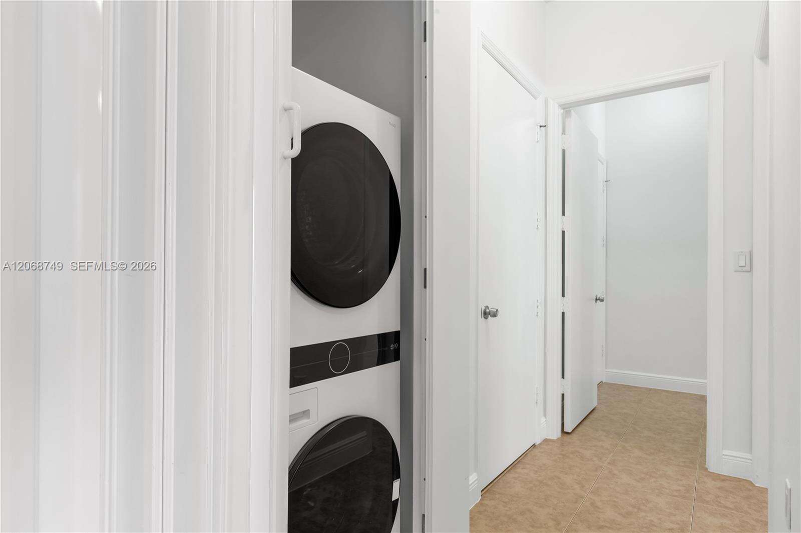 Turnberry Village So Tower | Unit #104 Unit #104 | Picture 14